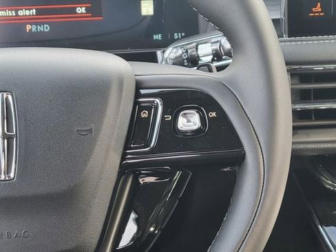 New 2026 Lincoln Corsair Premiere image 32