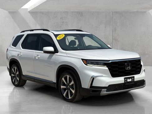 Used 2024 Honda Pilot Elite image 5