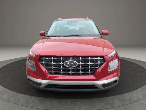 Used 2021 Hyundai Venue SEL image 2