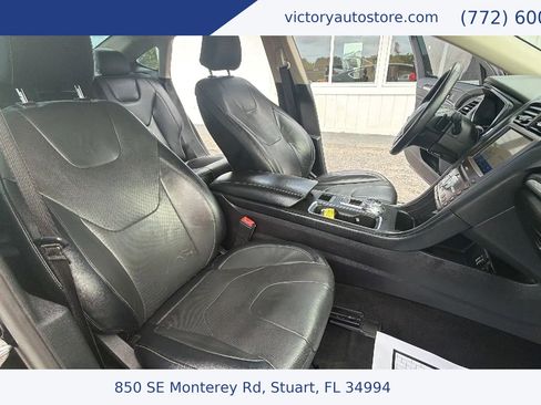 Used 2020 Ford Fusion Titanium AWD/4WD image 23