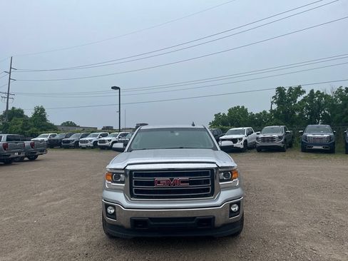 Used 2015 GMC Sierra 1500 SLE w/ SLE Value Package AWD/4WD image 3
