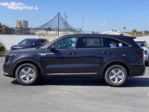 New 2026 Kia Sorento LX FWD image 6