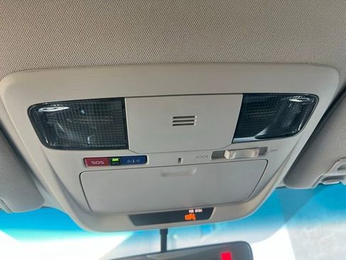 Used 2018 Subaru Outback 2.5i Premium image 26