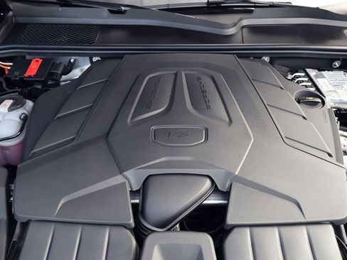 New 2026 Porsche Cayenne S image 27