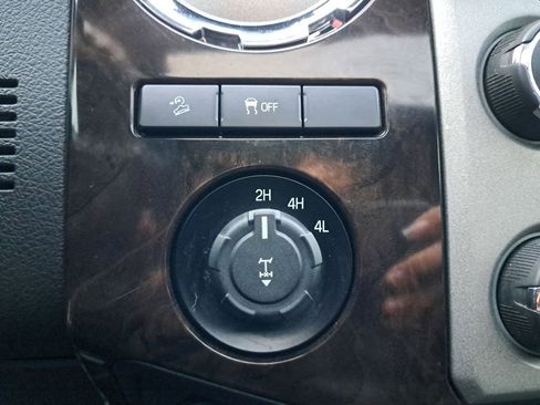 Used 2016 Ford F350 Platinum w/ Platinum Package image 23