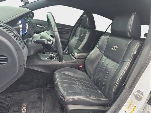 Used 2014 Chrysler 300 S image 18