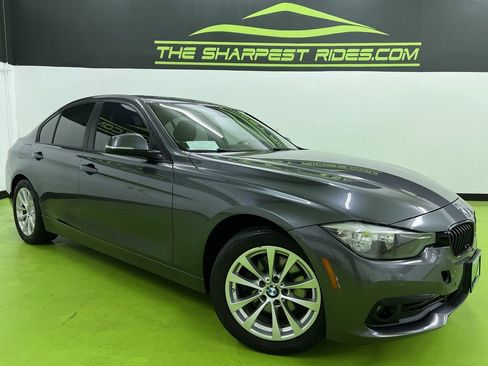 Used 2017 BMW 320i Sedan RWD image 1