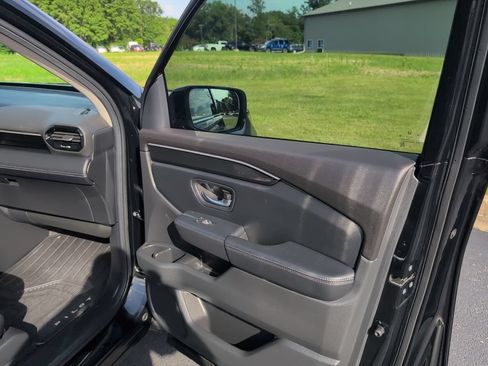 Used 2025 Honda Pilot Elite image 53