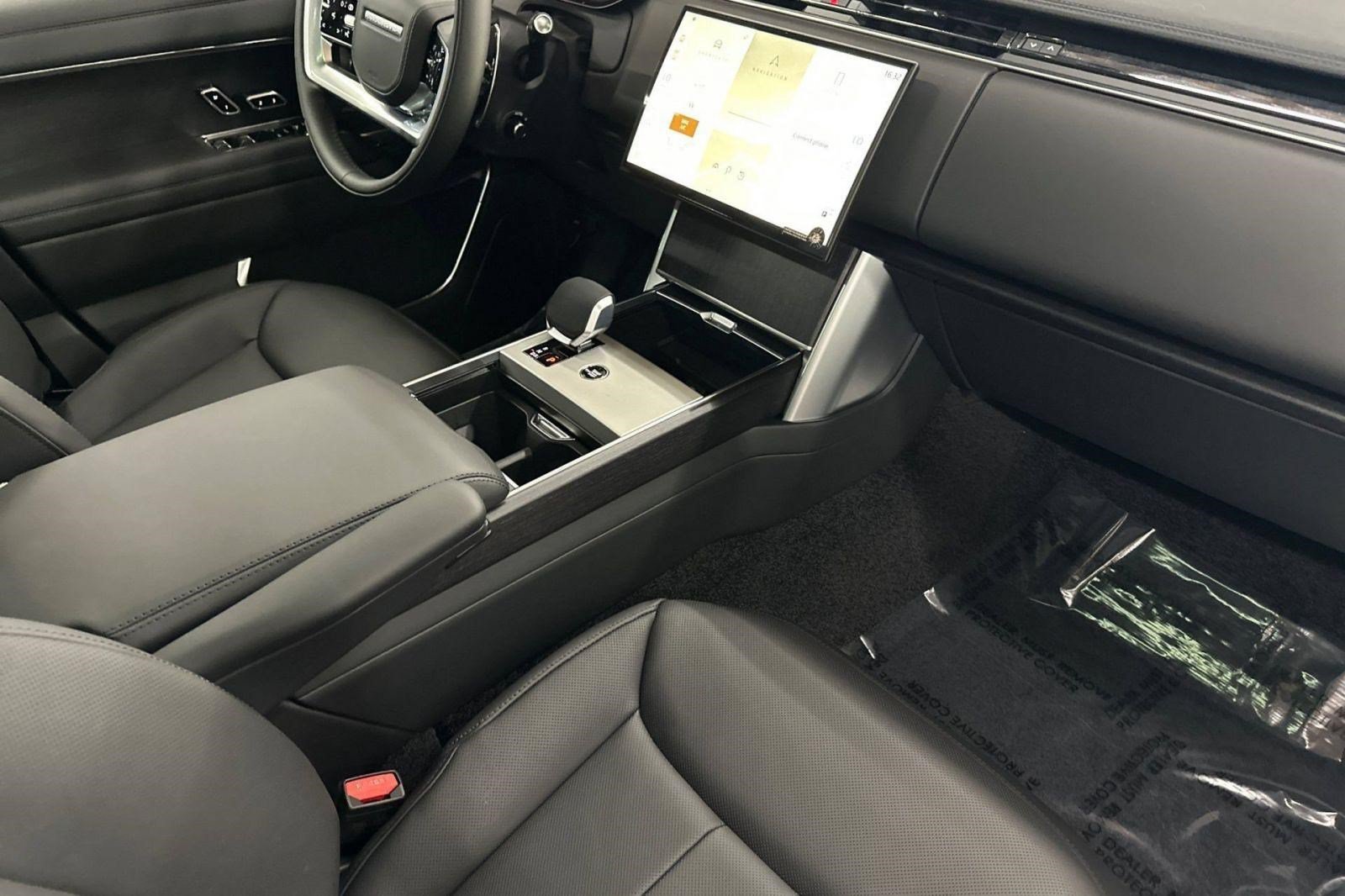 New 2026 Land Rover Range Rover SE AWD/4WD image 29