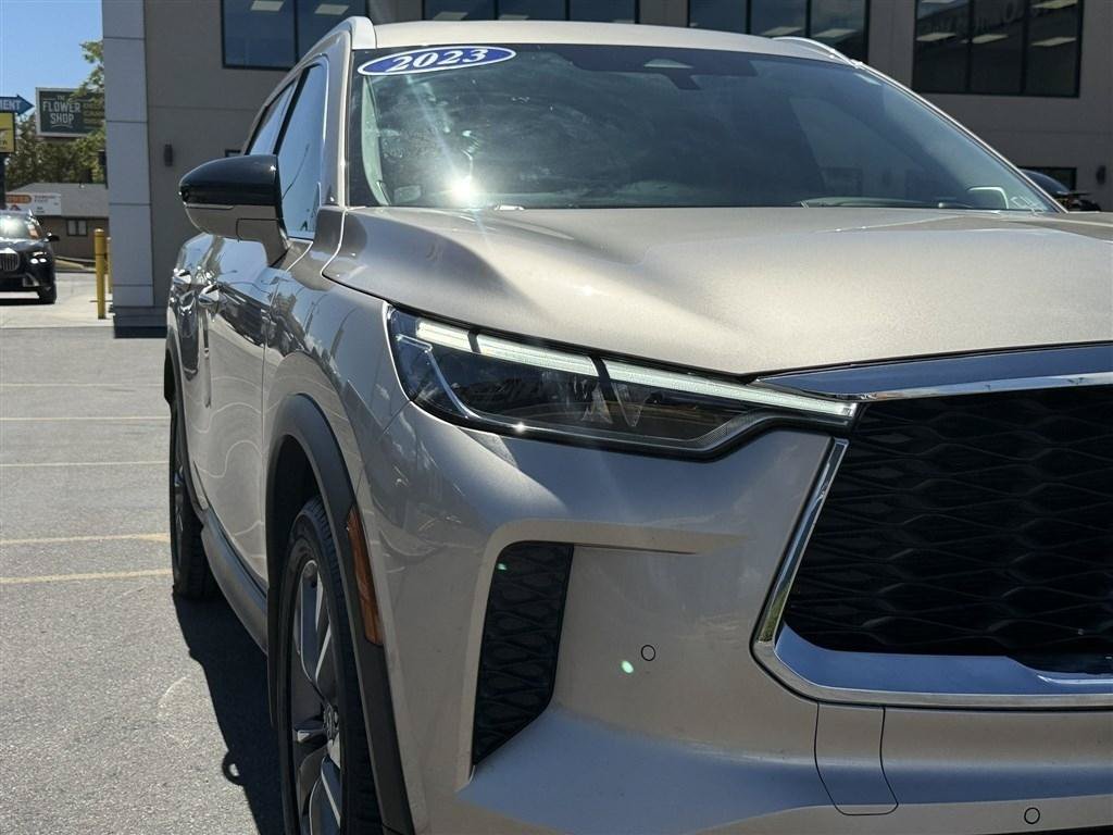 Used 2023 INFINITI QX60 Luxe w/ Vision Package AWD/4WD image 10