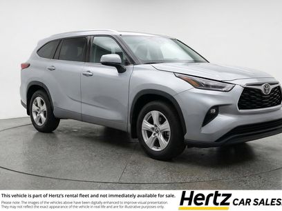 Used 2025 Toyota Highlander LE