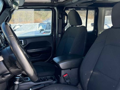 Used 2019 Jeep Wrangler Unlimited Sport S image 36