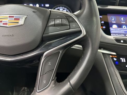 Used 2023 Cadillac XT5 Premium Luxury w/ Technology Package AWD/4WD image 21