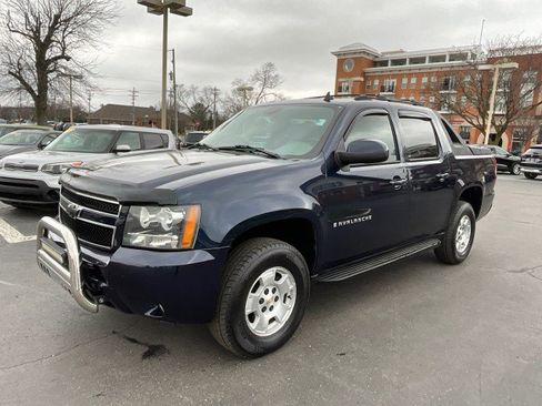 Used 2007 Chevrolet Avalanche LT w/ LT Preferred Equipment Group image 3