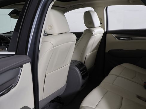 Used 2022 Cadillac XT5 Premium Luxury image 29