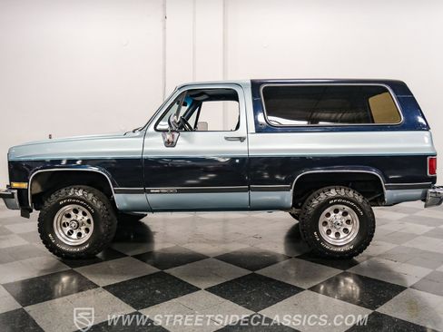 Used 1990 GMC Jimmy SLE image 2