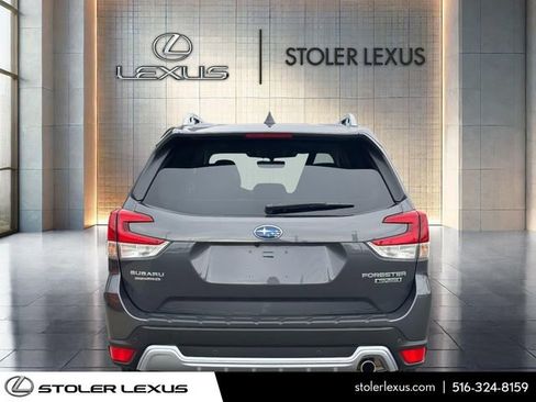 Used 2022 Subaru Forester Touring image 5