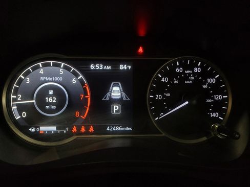 Used 2024 Nissan Versa SV FWD image 23