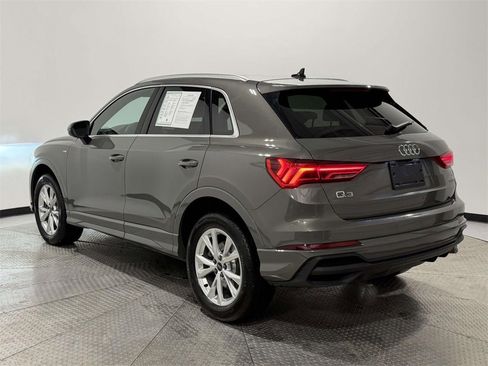 Used 2025 Audi Q3 2.0T Premium image 4