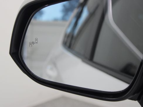 Used 2025 Toyota RAV4 XLE FWD image 22