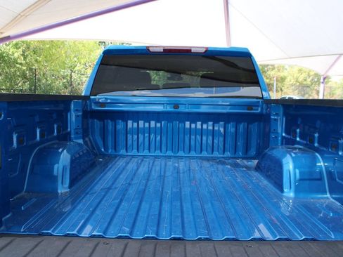Used 2023 Chevrolet Silverado 1500 RST AWD/4WD image 5