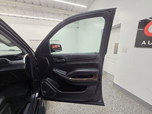 Used 2018 Chevrolet Tahoe LT image 30