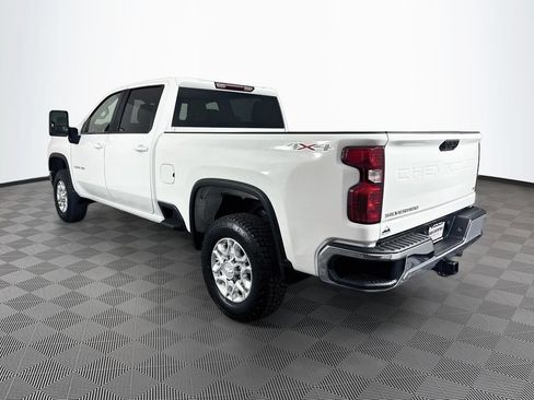Used 2022 Chevrolet Silverado 2500 LT w/ Fleet Comfort Package AWD/4WD image 5