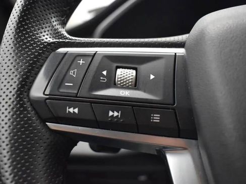 Used 2024 Mitsubishi Outlander FWD image 24