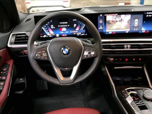 Used 2023 BMW 330i Sedan w/ Premium Package image 8