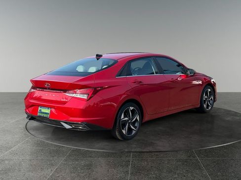 Used 2021 Hyundai Elantra Limited FWD image 9