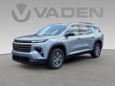 Used 2024 Chevrolet Traverse LT FWD image 27