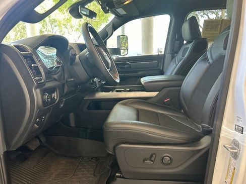 Used 2023 RAM 1500 Big Horn AWD/4WD image 6