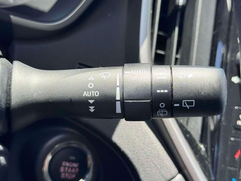 Certified 2025 Subaru Ascent Touring AWD/4WD image 18