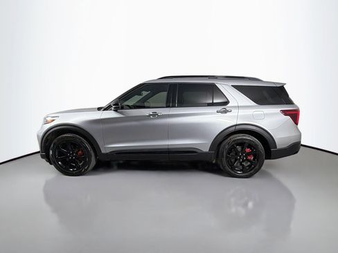 Used 2020 Ford Explorer ST w/ ST Street Pack image 9