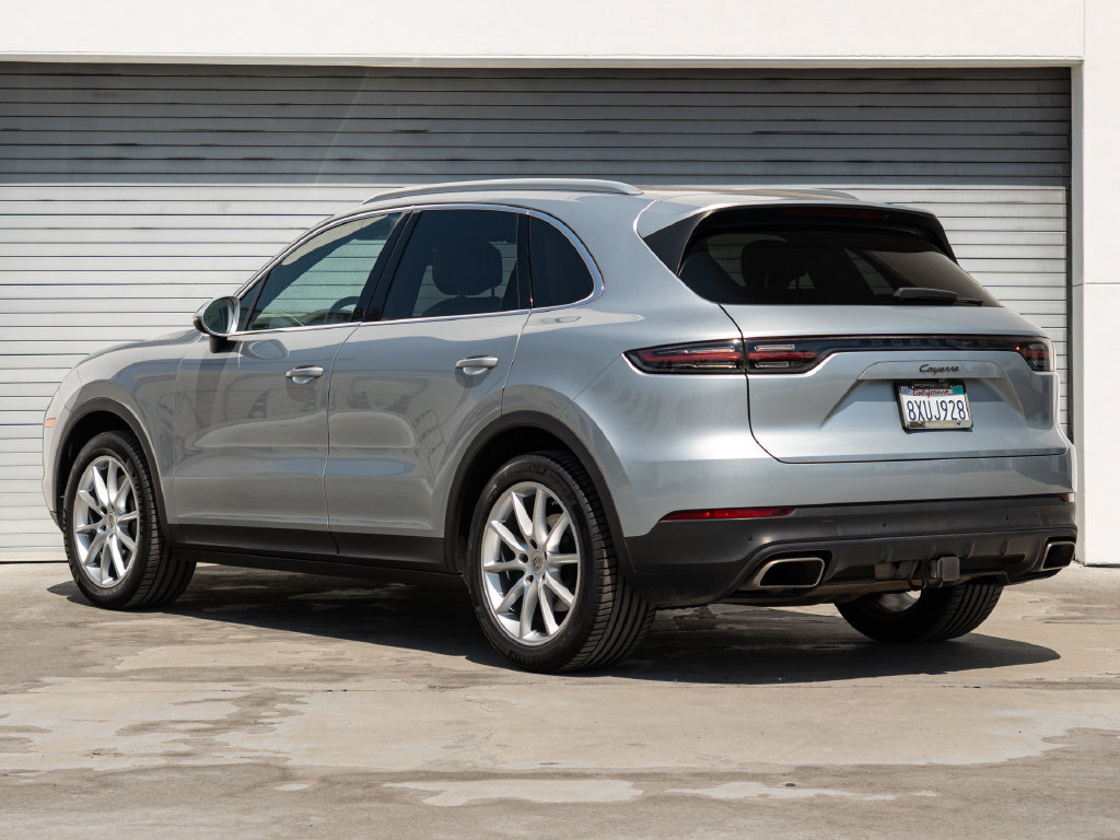 Certified 2021 Porsche Cayenne AWD/4WD image 3