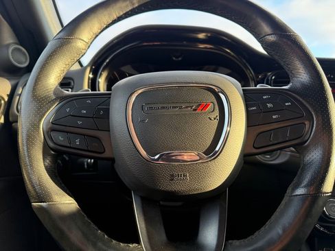 Used 2022 Dodge Durango R/T w/ Blacktop Package image 17