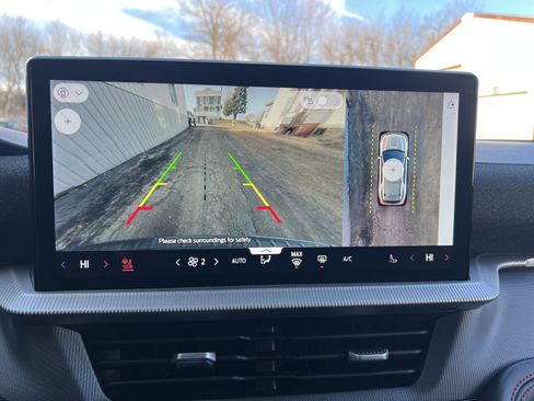 Used 2025 Ford Explorer ST-Line image 18