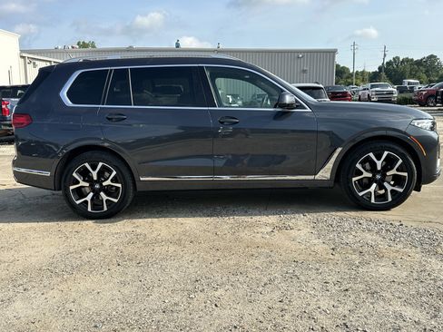 Used 2021 BMW X7 xDrive40i w/ Executive Package AWD/4WD image 4