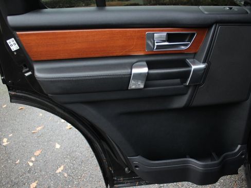 Used 2011 Land Rover LR4 HSE LUX image 43