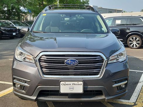 Used 2022 Subaru Ascent Limited w/ Technology Package AWD/4WD image 2