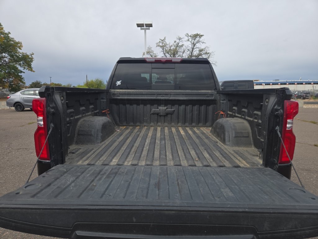 Used 2024 Chevrolet Silverado 1500 LT Trail Boss w/ LT Trail Boss Premium Package AWD/4WD image 18
