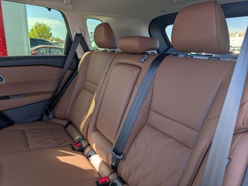 New 2026 Nissan Rogue Platinum image 8