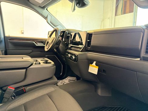 New 2026 GMC Sierra 1500 Elevation image 26