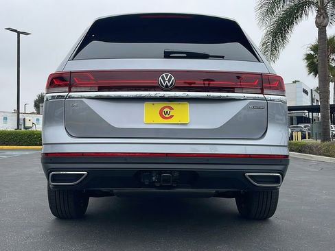 New 2025 Volkswagen Atlas SE image 10