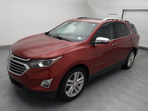 Used 2019 Chevrolet Equinox Premier image 2