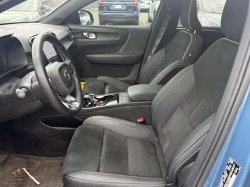 Used 2023 Volvo C40 P8 Recharge Ultimate w/ Protection Package Premier AWD/4WD image 2