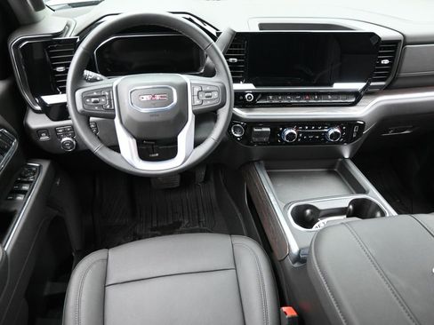 New 2026 GMC Sierra 2500 SLT w/ SLT Convenience Package image 14