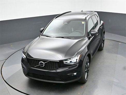 New 2026 Volvo XC40 B5 Ultra w/ Protection Package Premier image 45