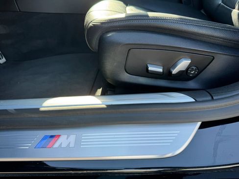 Used 2019 BMW 740i w/ M Sport Package RWD image 12