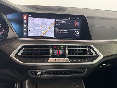 Used 2022 BMW X5 sDrive40i w/ M Sport Package image 26